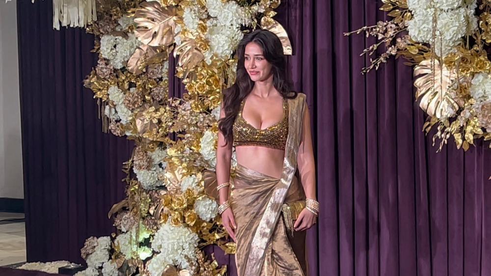 disha-patani-dazzles-at-manish-malhotra-s-diwali-party